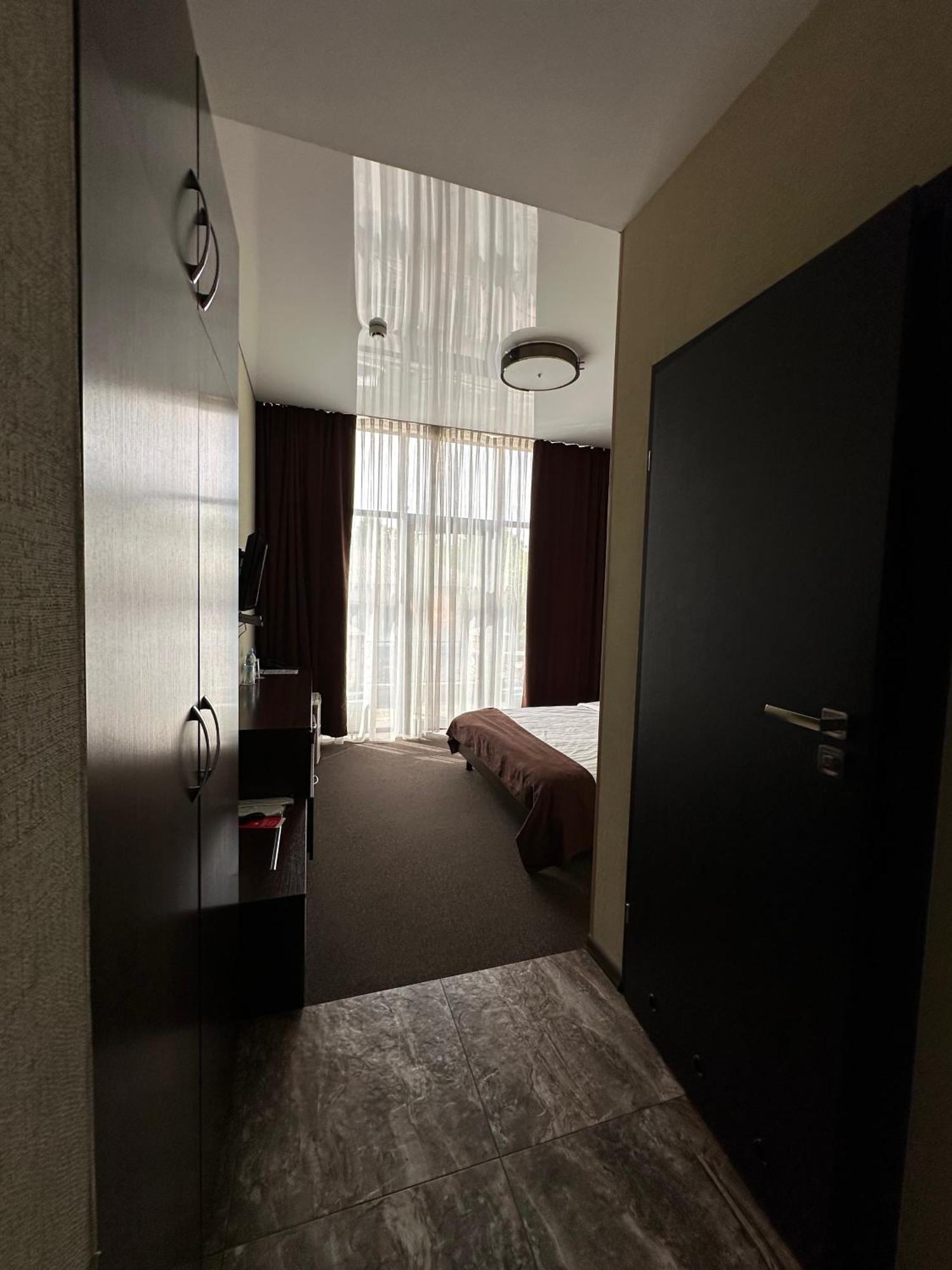 Hotel Atmosphere Полтава Екстериор снимка