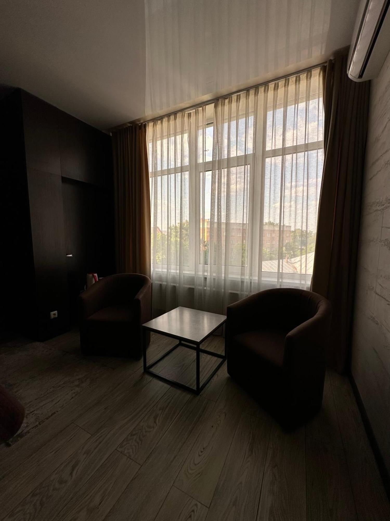 Hotel Atmosphere Полтава Екстериор снимка