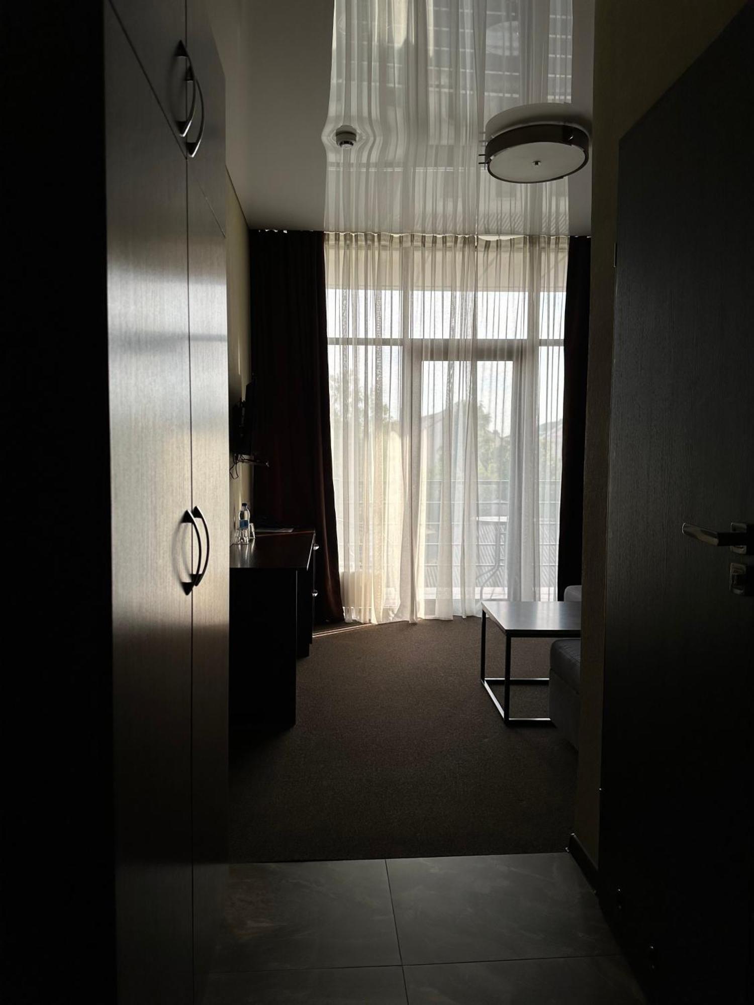 Hotel Atmosphere Полтава Екстериор снимка
