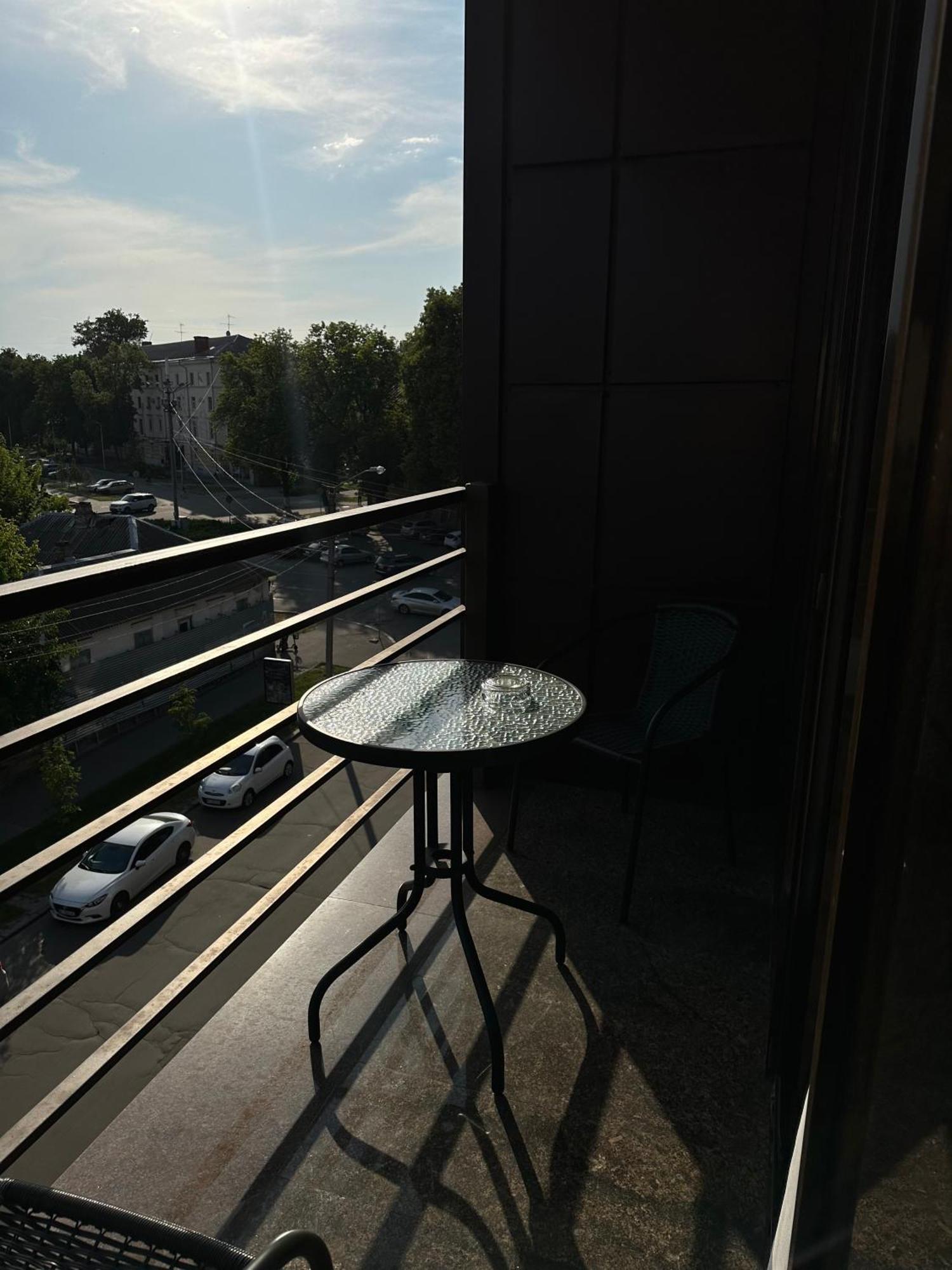 Hotel Atmosphere Полтава Екстериор снимка