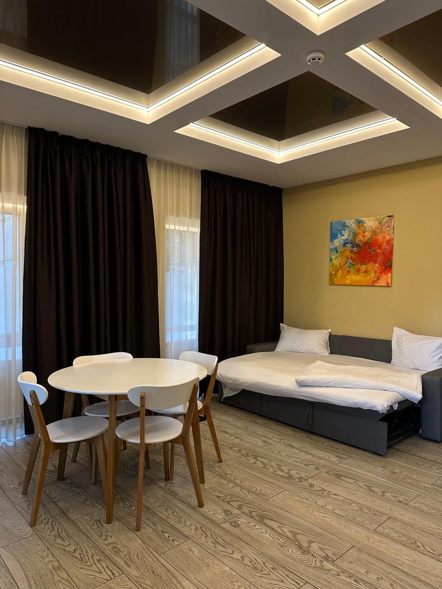 Hotel Atmosphere Полтава Екстериор снимка
