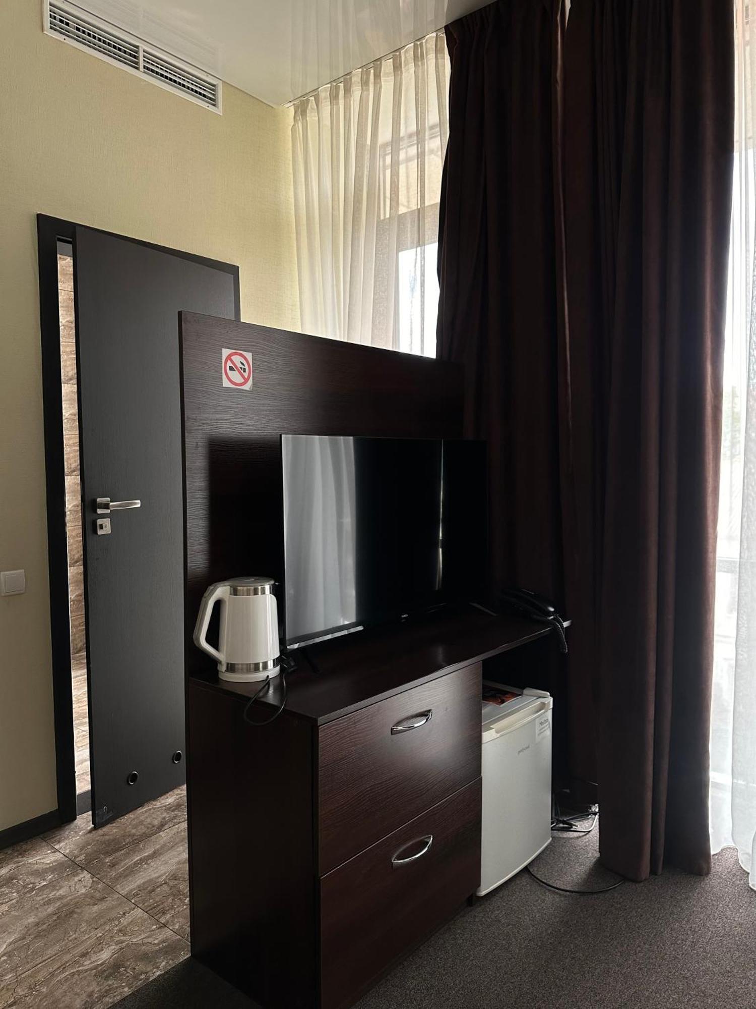 Hotel Atmosphere Полтава Екстериор снимка